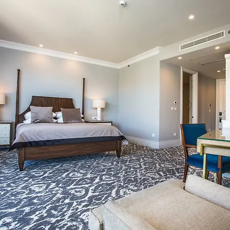 Otel Royal Blue 5*
